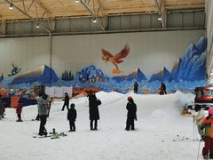 -乔波室内滑雪场