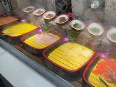 -四囍码头海鲜烧烤自助火锅(外滩南京东路悦荟广场店)