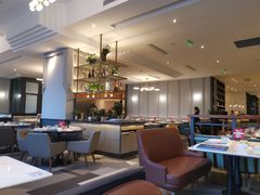 -港丽餐厅(高德置地店)