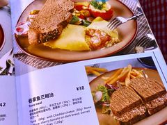 -鲨鱼美式餐厅酒吧Sharky