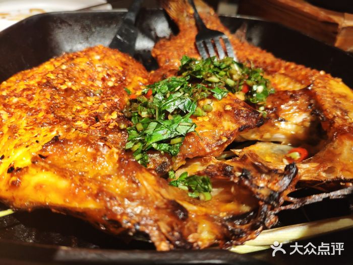 云海肴云南菜(东直门银座mall店)香茅草烤罗非鱼图片