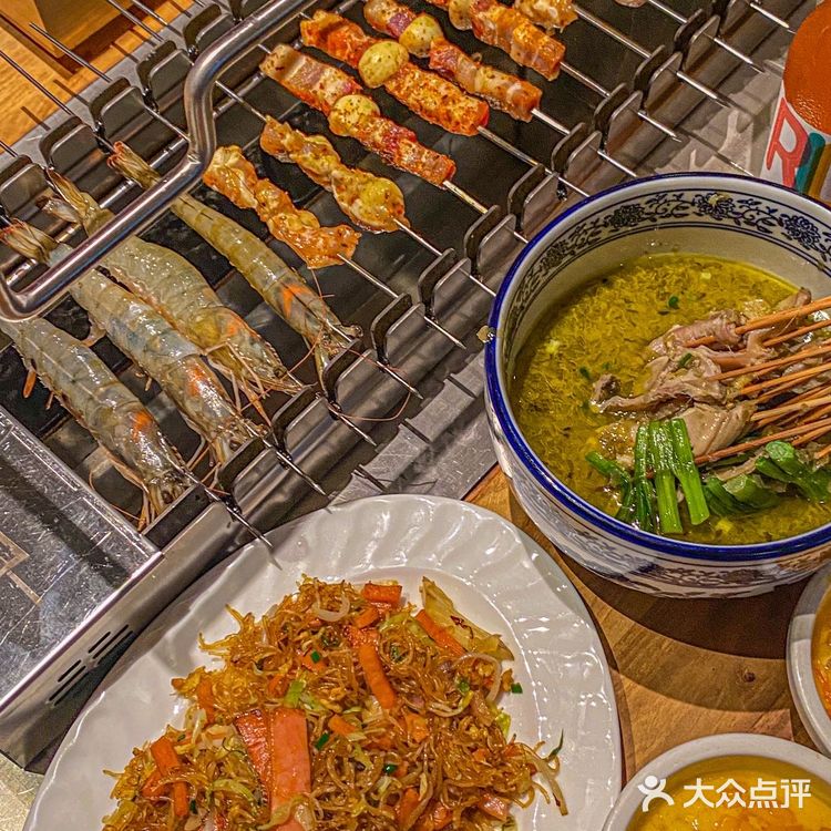 爆汁的肉串|不远千里也要吃一次的羔羊肉