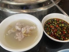 -老来福·非遗酸汤兔(凯旋路店)
