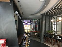 -巴十克欢乐餐厅(汉堡披萨牛排中餐店)