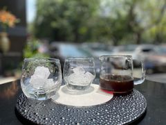 -LEO CAFE