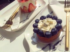 -UNI UNI(环亚凯瑟琳店)