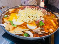 芝士肥牛年糕火锅-Meet Sun韩式大排档(五一广场7MALL店)