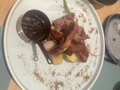 -杏荟旋转餐厅(广州爱群店)