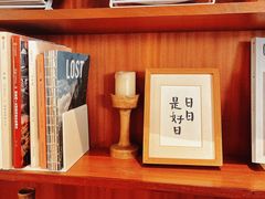 -彳亍咖啡·这里(水湾路店)