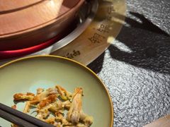 -菌自由丨野生菌火锅特色庭院餐厅(丽江古城店)