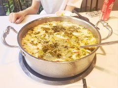 -德林酸菜鱼火锅(南丹店)