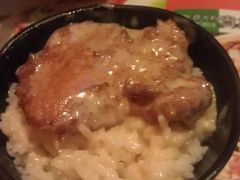 白咖喱猪扒饭-沙嗲王(加拿芬店)