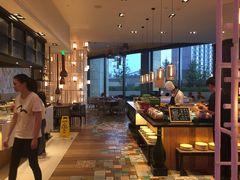 -松咖啡自助餐厅·松北香格里拉