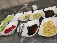 -方鼎食府