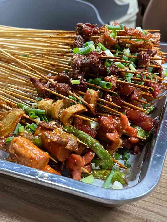 英子油炸(总店)-"乐山最火的一家,在一个半小时的等待中,观.