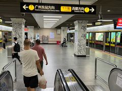 -烈士陵园(地铁站)