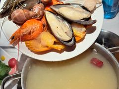 -领鲜活海鲜榴莲自助火锅(东门店)