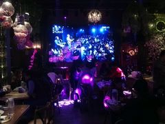 -胡桃里音乐餐厅(陶溪川店)(川湘赣菜·世界百大酒庄直供红酒·音乐表演)