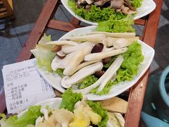 -有一锅·野生菌黑山羊腊排骨火锅(古城北门店)