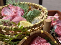-山川小町·极番烧肉(新地假日广场店)