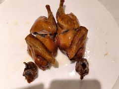 红烧乳鸽-勝記酒家·37年老字号·经典粤菜(荔枝公园店)