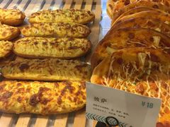 披萨-Dough&Joe团憩(瑞虹天地月亮湾店)