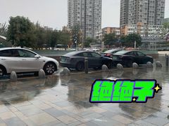 -TESLA 特斯拉(北京颐堤港体验店)
