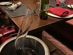 -恰餐厅及酒吧 CHAR Bar & Grill (北京丽都皇冠假日店)