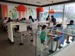 大堂-麦当劳(花桥得来速店)