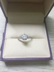 -威德钻石-克拉钻大本营(南京东路店)