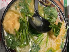 -肥汁米蘭香港米线(定西路店)