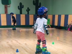 -乐翔轮滑(中庚漫游城店)