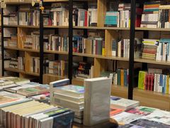 -武汉境自在書店