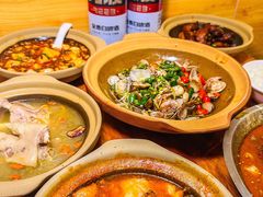 -彧玖食坊·川式砂锅酒馆(成山路店)