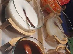 -芝小官毛肚火锅海鲜自助(苏州吴江区万宝店)