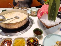 -洪氏嗨捞·猪肚鸡火锅(阳光天地店)