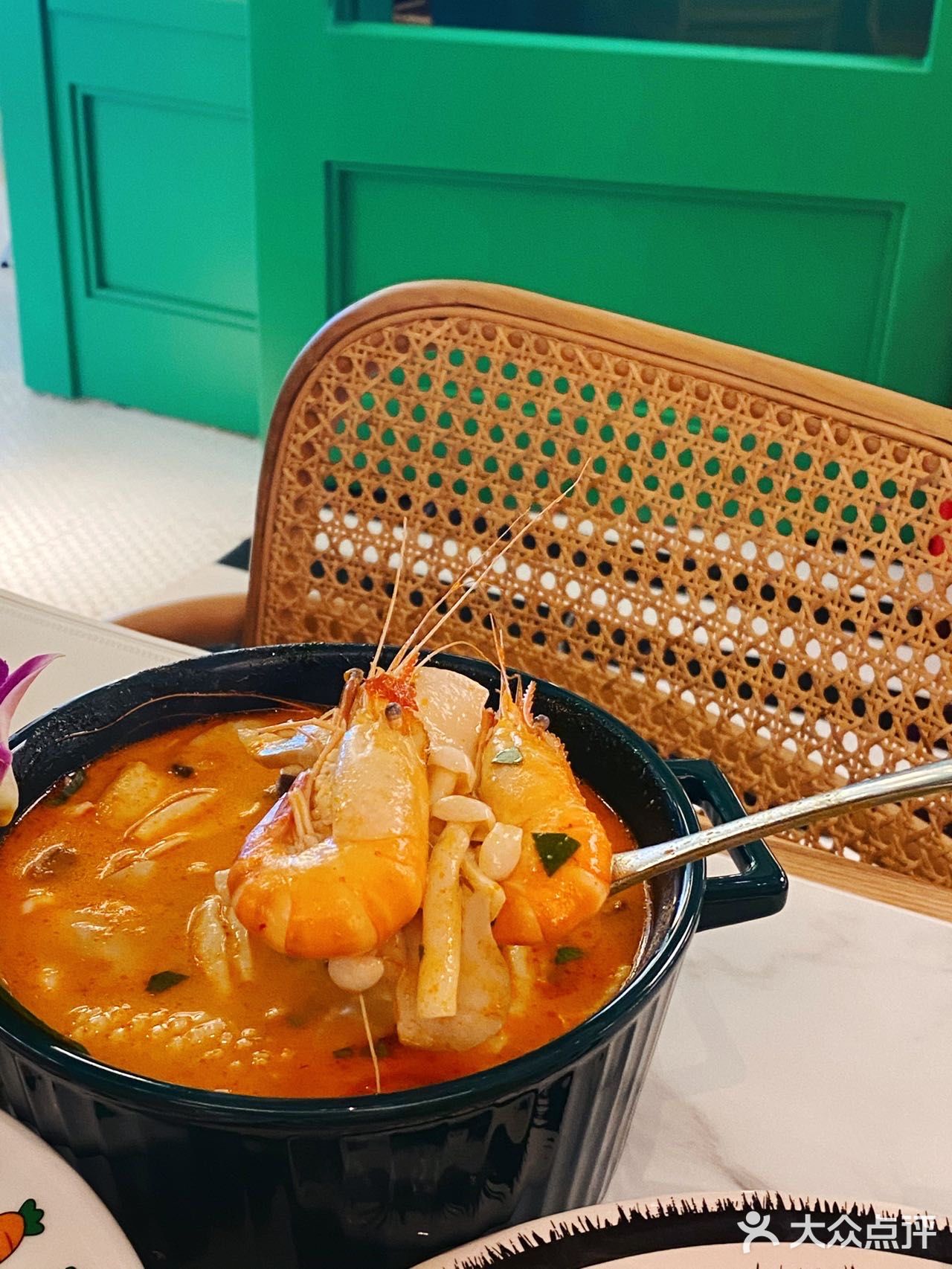 昆明 排断腿也要来吃的泰式茶餐厅 生腌虾绝了