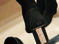 -STUART WEITZMAN(静安嘉里中心店)