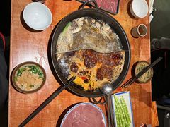 -周小明火锅(黑金冠社区店)