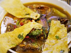 特色杂鱼锅贴-虾铺子龙虾·私房菜(金源花苑店)