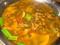 -有红鸡毛店·川菜(建设路店)