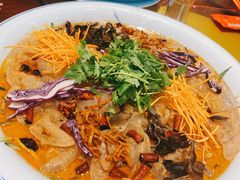 摇滚大拉皮-那家老院子东北菜·饺子·小鸡炖蘑菇(艳华街店)