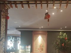 -八府香鸭·啫啫煲(华山路店)