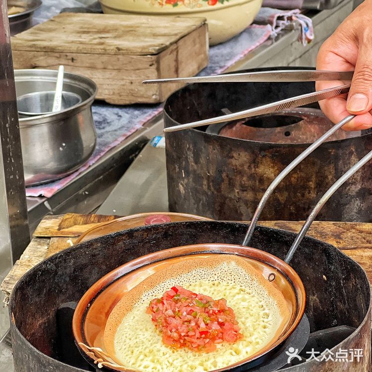 🟢：成都不容错过的小吃 蛋烘糕 五十年老店