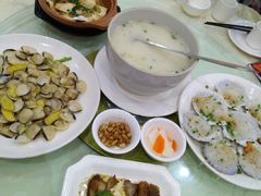-巨元河鲜酒楼·清远特色菜名店(英德店)
