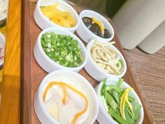 -良米山·云南野生菌过桥米线(上海首店)
