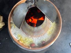 -果松木炭酸菜铜火锅·外婆参鸡汤