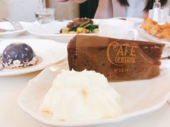 -中央咖啡馆