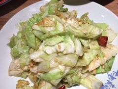 手撕包菜-先启半步颠小酒馆(常熟万达广场店)