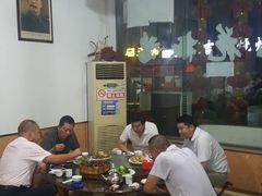 -山里人家(地板街店)